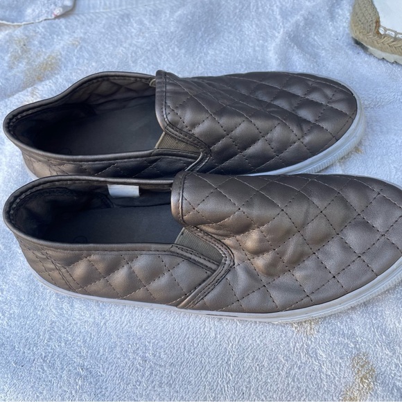 Quilted Slip-On Men's Shoes - Brown 🙏 - Picture 1 of 2